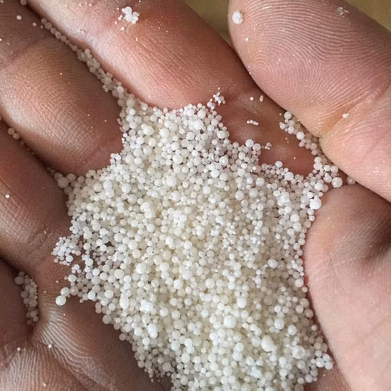 Fabricants de qualité alimentaire de qualité industrielle, acide stéarique triple pressé à 99 %